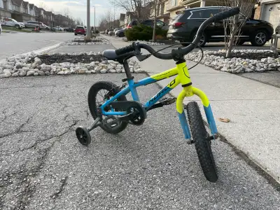 Norco Ninja 14” kids bike with trainers, View more