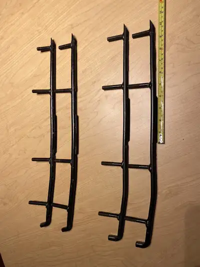 These never used brand new 4 inch carbide runners bolt right up into any arctic cat plastic skies a...