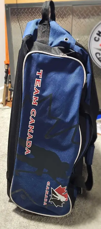 33" Team Canada hockey bag, View more