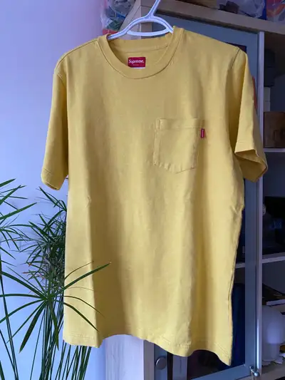 T-shirt jaune Suprême-M, View more