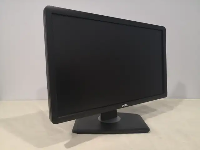 Dell 22" LCD Monitor - $10063860081704705122