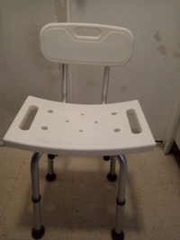 Senior bathtub chair