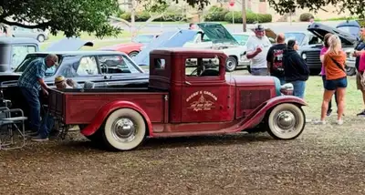 Wanted 1932-34 ford truck parts Full trucks / parts trucks What do you got ?