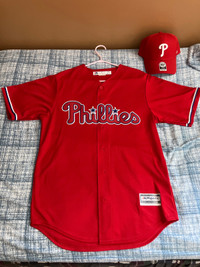 Philadelphia Phillies Jersey Majestic MLB Medium With Hat