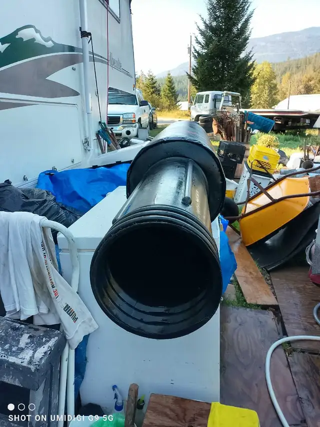 everlast punch/kick freestanding bag in Exercise Equipment in Vernon - Image 2