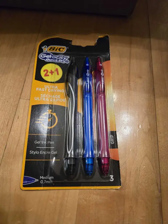 school Supplies  in Garage Sales in Laval / North Shore - Image 5
