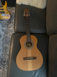 Fender MC-1 Classical 3/4 guitar 