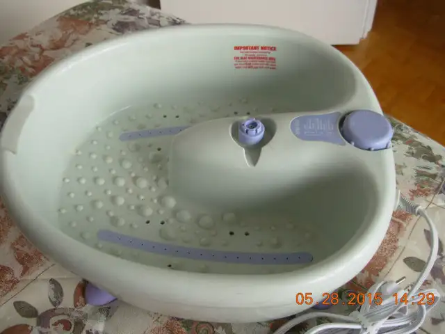 HoMedics Masseur pieds/Foot Massage 3niv,3vit,bulles/massage in Health & Special Needs in City of Montréal - Image 4