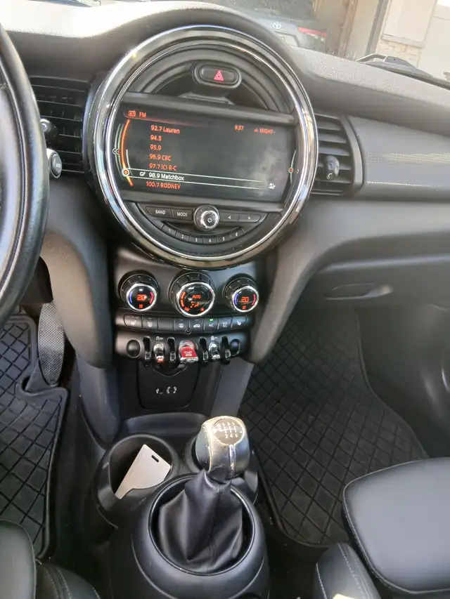 2017 MINI COOPER - EXCELLENT CONDITION!509452564164126727