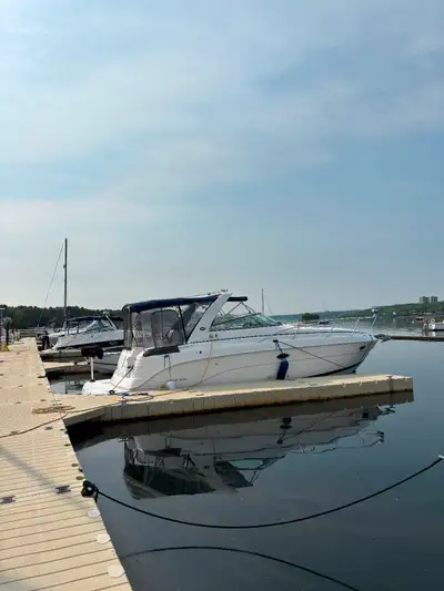 Cruiser with twin Volvo Penta 5.0l gxi engines. Good condition. New manifolds and risers , Wires and...