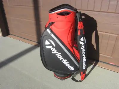 AMAZING OFFER FOR *4* NEW **TAYLORMADE** STAFF BAGS, View more