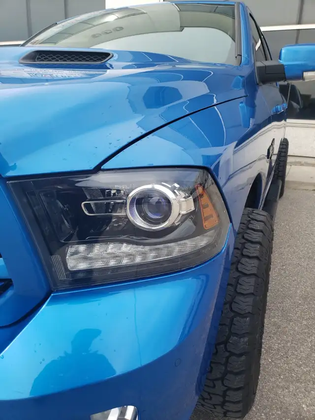 20” Vision Arc rims with 33” AMP Attack Tires in Tires & Rims in Markham / York Region - Image 3