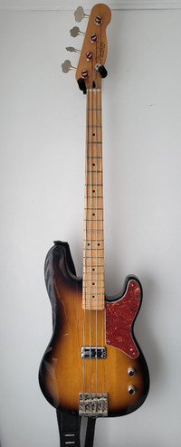2013 Fender Cabronita Precision bass