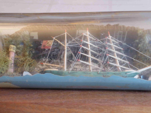 Antique Ship-in-a-Bottle - (WWI) in Arts & Collectibles in Parksville / Qualicum Beach - Image 4
