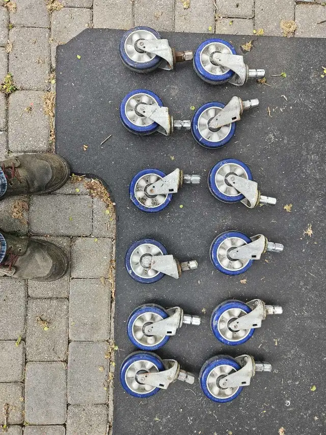 cart wheels / caster wheels in Tool Storage & Benches in Oakville / Halton Region - Image 4