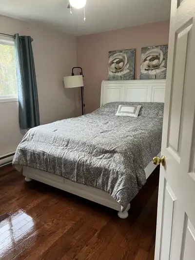 Furnished room