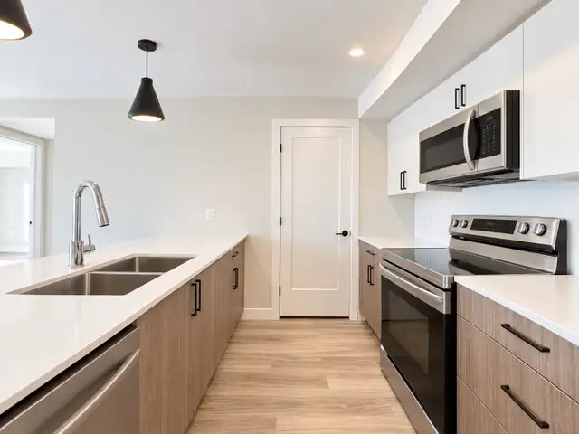 1 bed 1 bath apartment in Long Term Rentals in Bedford - Image 3