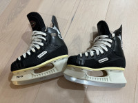 Bauer 300 Impact junior hockey skates (size 2.5 or 3)