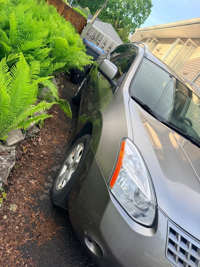 Nissan rogue