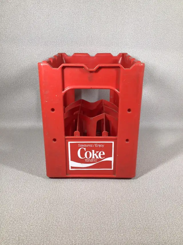 Vintage red Coca Cola crate in Arts & Collectibles in Cambridge - Image 3
