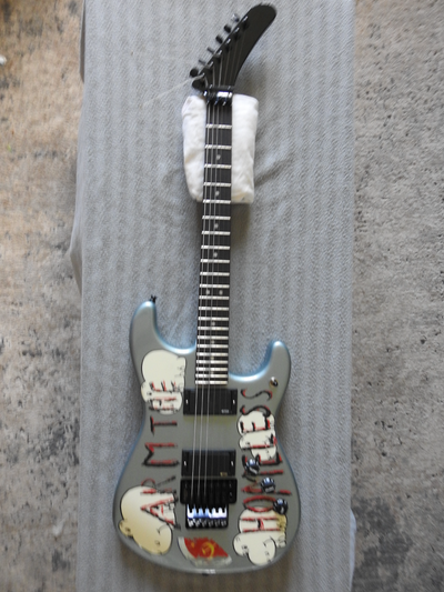 Fender Tom Morello Arm The Homeless Stratocaster, View more