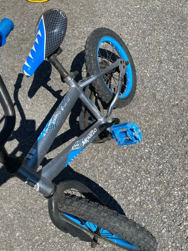 Movelo Rush 12 Inch Bike in Kids in City of Montréal - Image 5