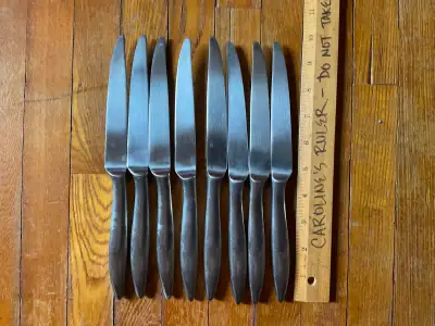 Set of 8 knives, View more