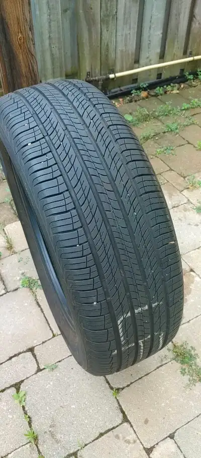 Available for sale is a set of 4 Hankook dynapro HP 2 all season tires in mint condition. They used...