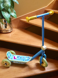 Scooter/Trottinette avec réglable en hauteur pour enfant 2-5ans