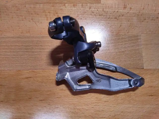 Pièces de vélo Bicycle Parts, Derailleur, Hub in Frames & Parts in City of Montréal - Image 4