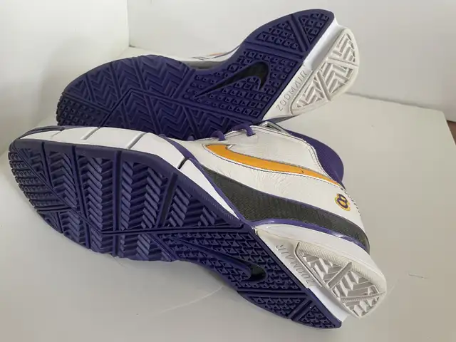 Nike Kobe 1 Protro - Think 16 Close Out 2018 (Men) in Men's Shoes in City of Toronto - Image 6