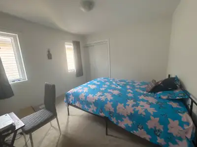 A spacious room available on rent in a quiet neighbor