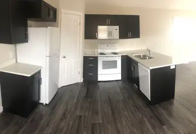 New 3 bedroom duplex