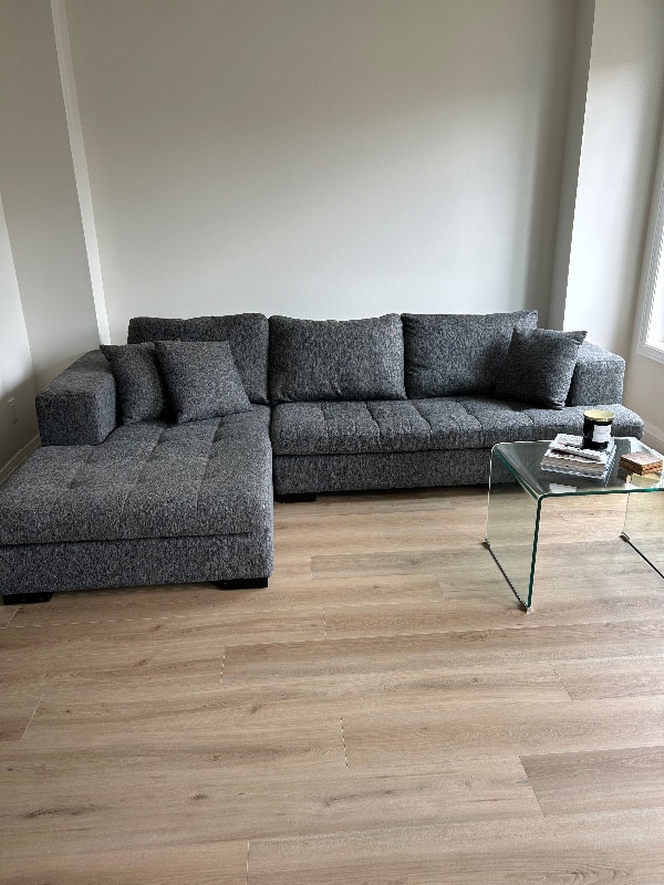 Free grey sectional sofa in good condition Free Stuff Hamilton Kijiji