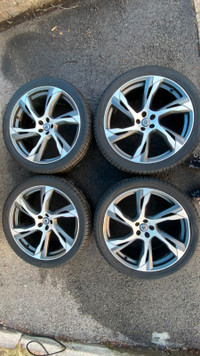 Set of 4 22” RIMs Volvo 108x5 & Pirelli Scorpion 285/35R22 tires