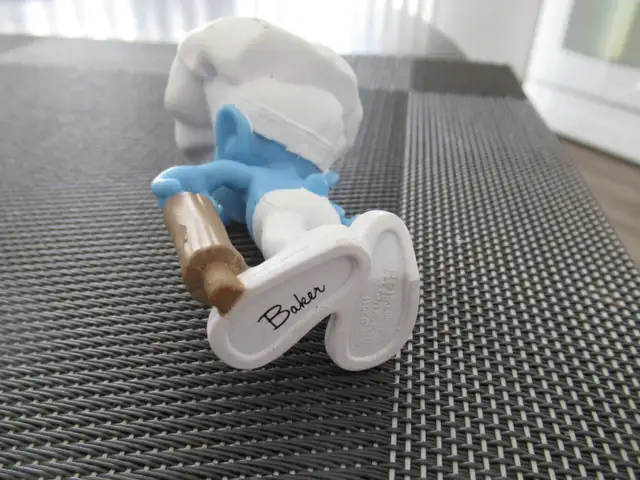 Smurfs: Greedy, Chef, Baker, Hefty Body Builder PRICE FOR EACH in Toys & Games in Brantford - Image 9