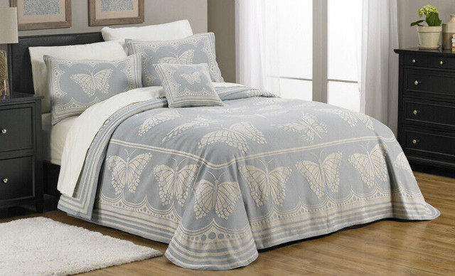 McLeland Design Butterfly 3-Pc. Bedspread Set- Queen, New in Other in Hamilton - Image 2