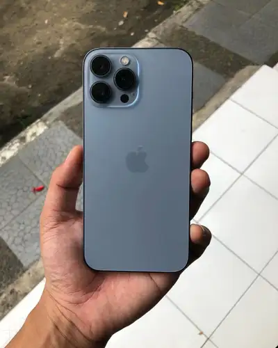 Apple iPhone 13 Pro, View more