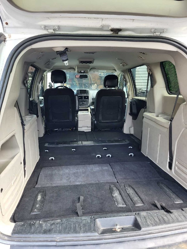 Dodge Grand Caravan 2014 — photo 5