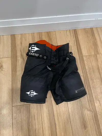 youth medum hockey pants, View more