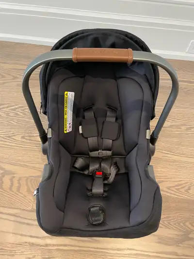 Nuna pipa infant carseat, View more