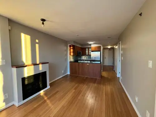 Welcome to this well-located 1-bedroom apartment at 822 Seymour Street, right in the heart of Downto...