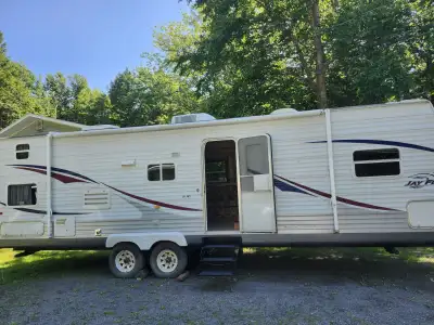 2006 JAYCO TRAVEL TRAILER WITH BUNKS EVERYTHING WORKS NORCOLD 2 DOOR FRIDGE RANGE/ PROPAIN WATER HEA...