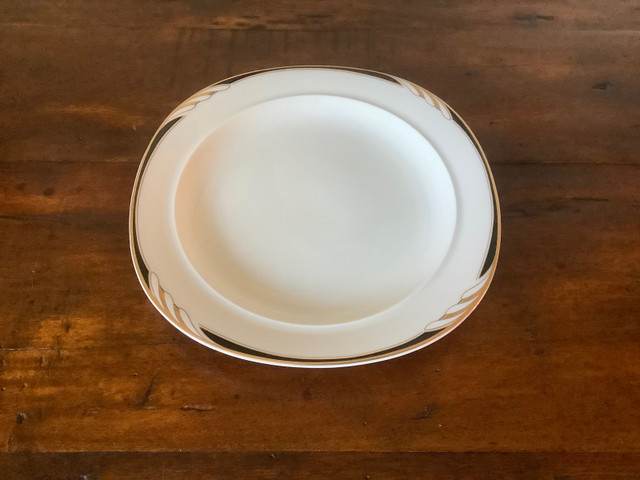 MIKASA *OMEGA* Fine China- set of 6 place settings in Kitchen & Dining Wares in Hamilton - Image 4