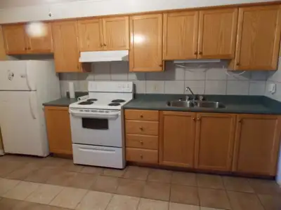6 BEDROOM HOUSE (SHORT WALK TO QUEEN'S)