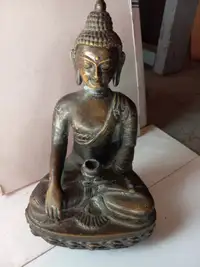 antique copper buddha statue