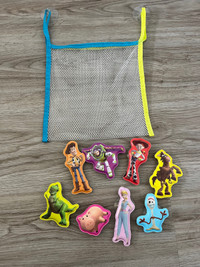 Toy Story bath toys with mesh storage bag