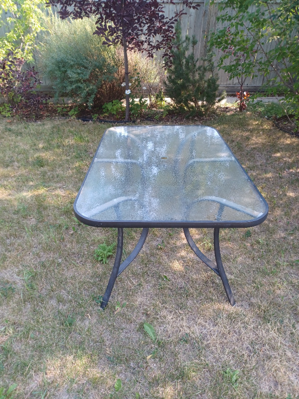 patio table in Patio & Garden Furniture in Calgary
