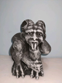 Small Tabletop gargoyle devil display statue figurine 