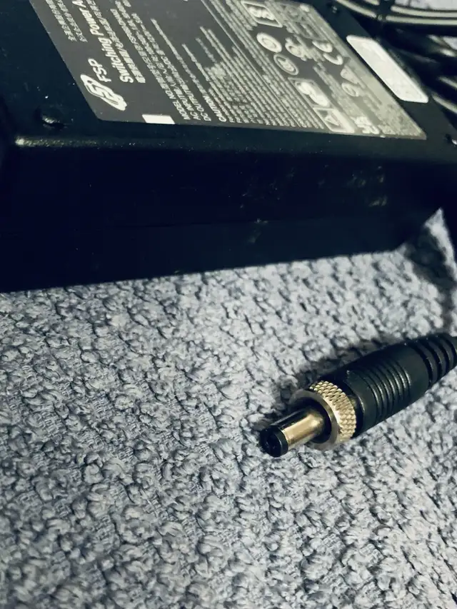 FSP Switching Power Adapter (PSP060-DHAN3) in Cables & Connectors in Mississauga / Peel Region - Image 5